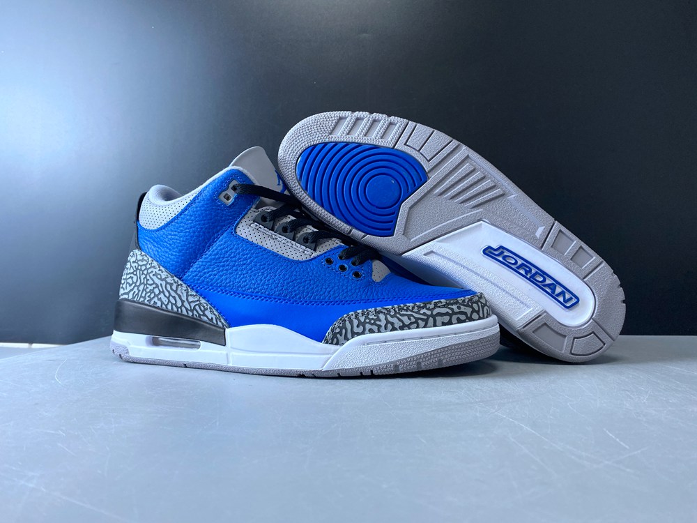 Air Jordan 3 Varsity Royal CT8532-400
